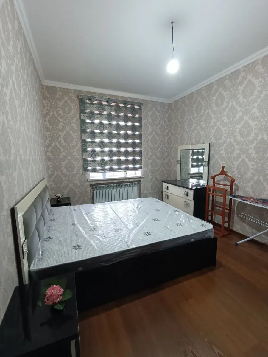 4-комнатная квартира − 140 м², 8/8 этаж