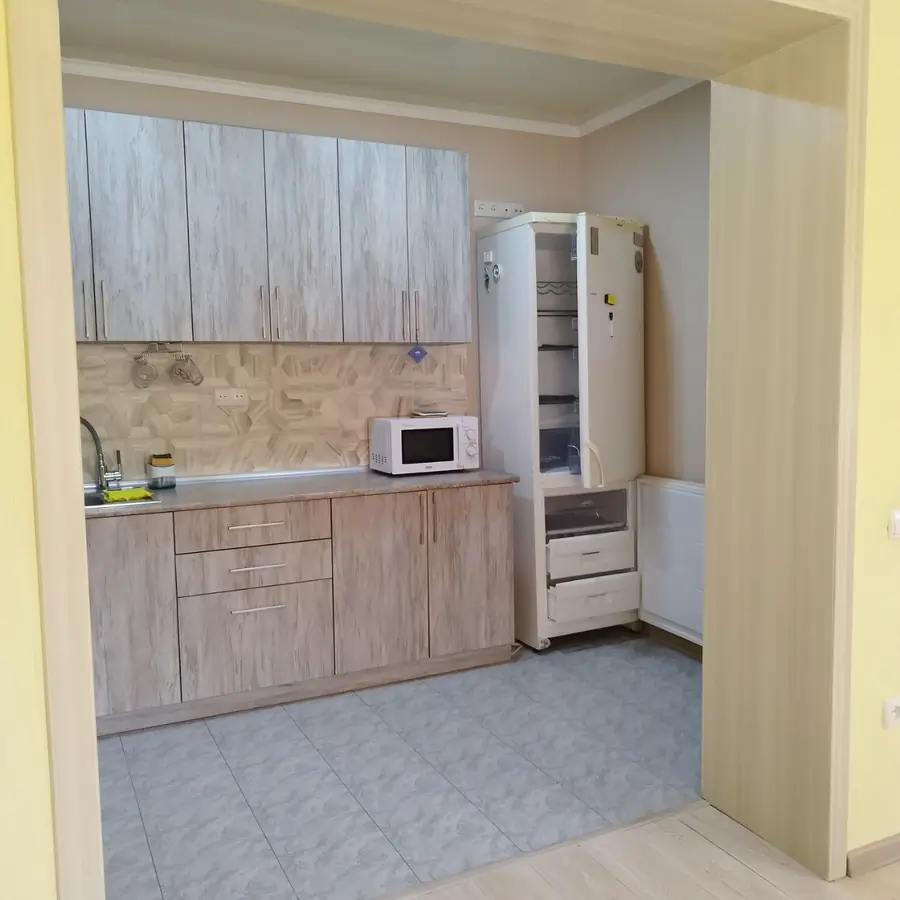 2-комнатная квартира − 61 м², 2/4 этаж
