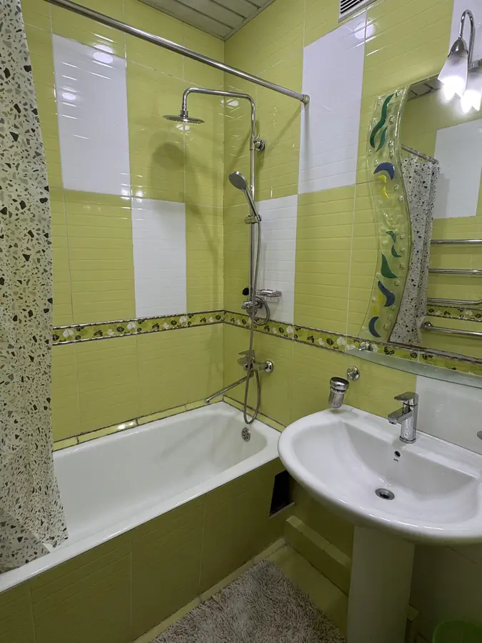 4-комнатная квартира − 80 м², 3/4 этаж