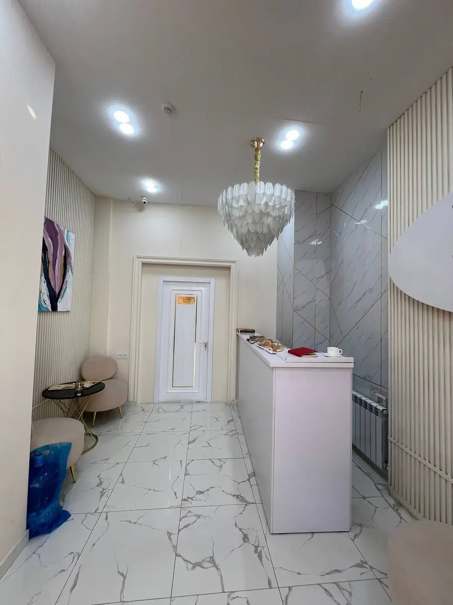 Ofis sotiladi − 296 m²