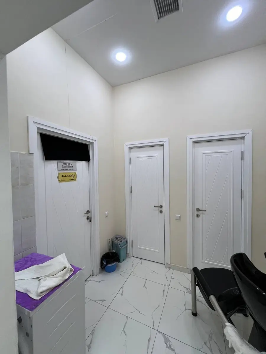 Ofis sotiladi − 296 m²