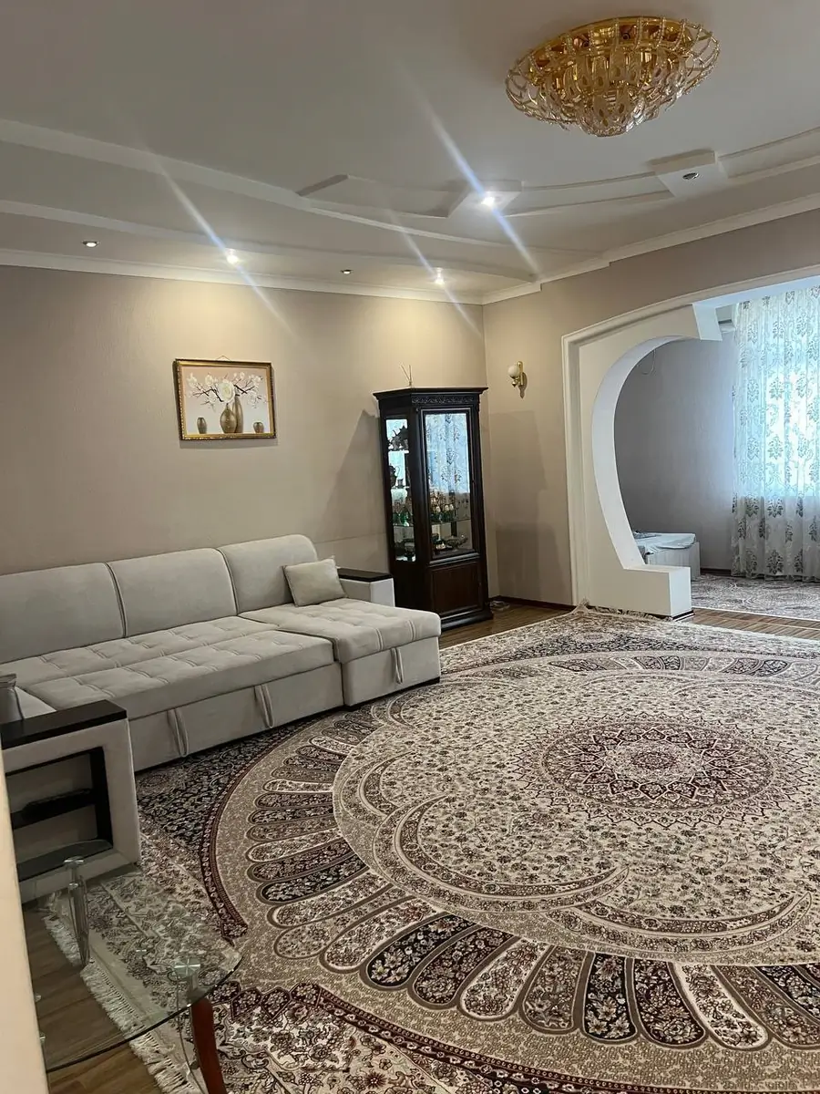 2-комнатная квартира − 128 м², 3/5 этаж
