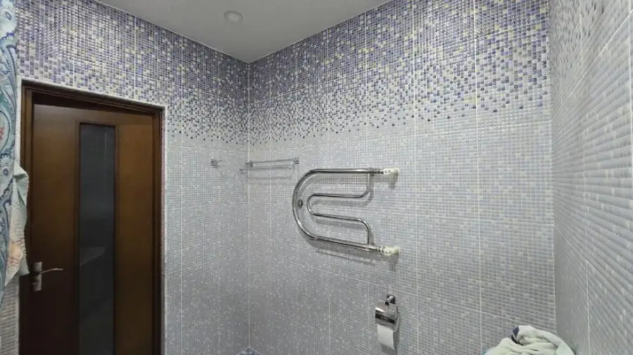 4 xonali kvartira sotiladi − 195 m²