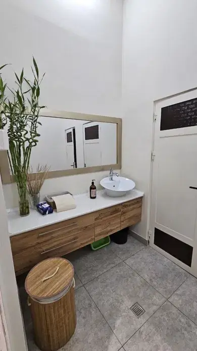 Ofis sotiladi − 207 m²