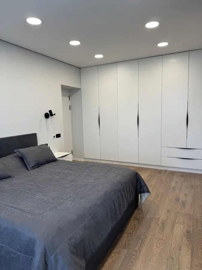 2 xonali kvartira sotiladi − 60 m²