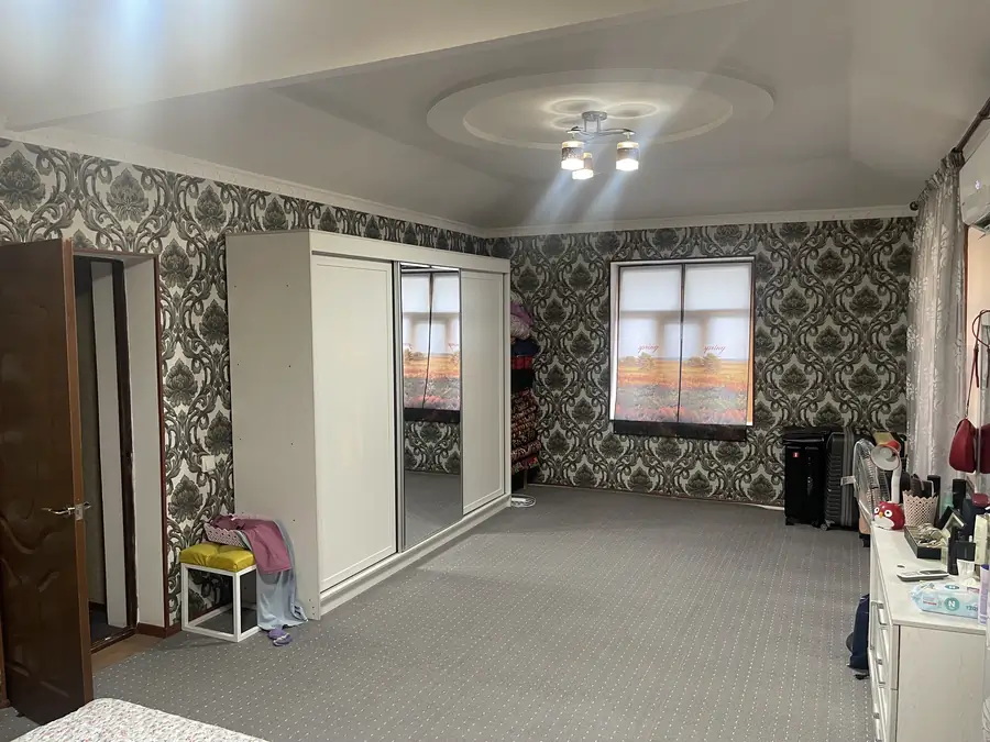 2 qavatli uy sotiladi − 136 m²