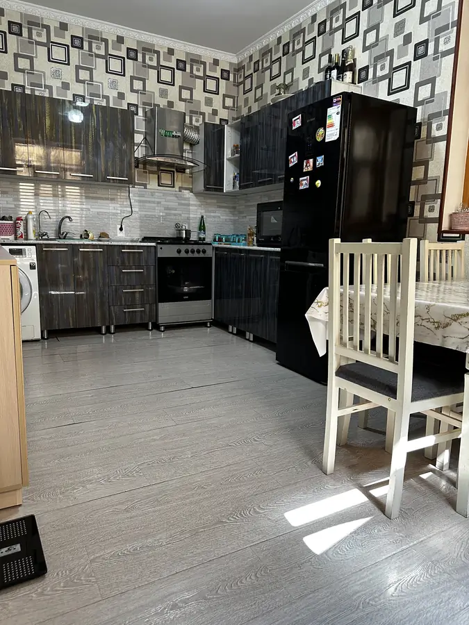 2 qavatli uy sotiladi − 136 m²