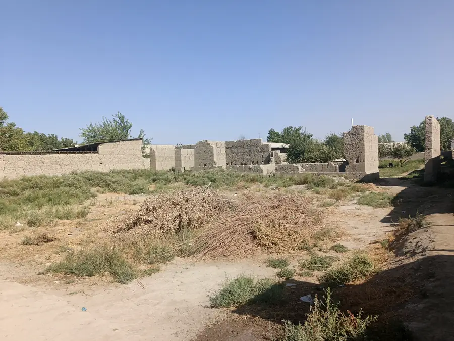 Yer uchastkasi − 10 sot.