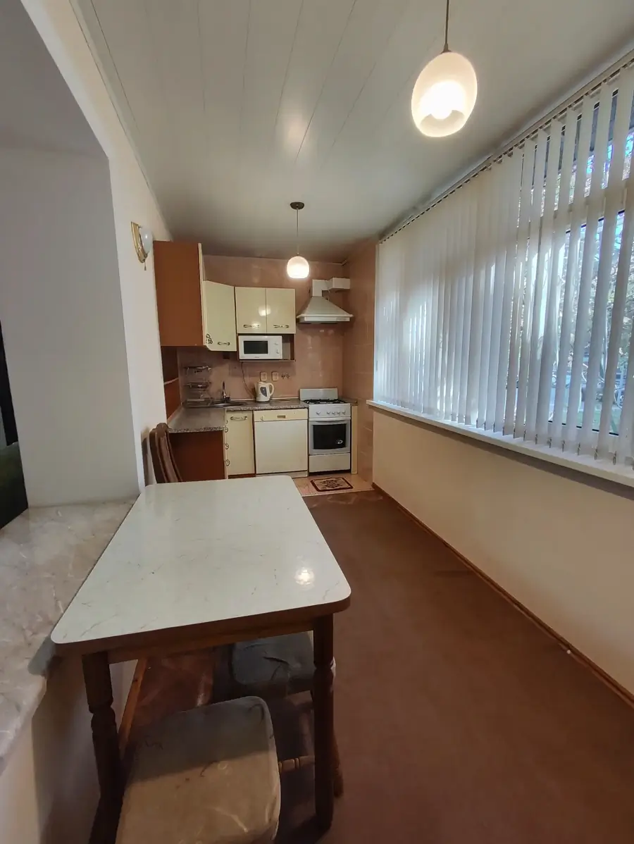 Сдается 3-комнатная квартира − 70 м²