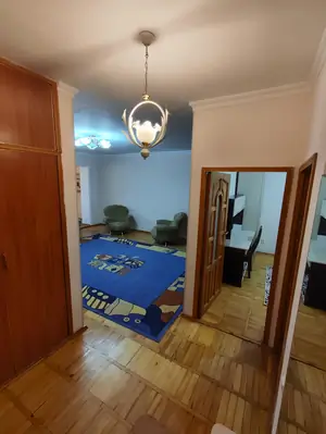 3-комнатная квартира − 70 м², 1/4 этаж