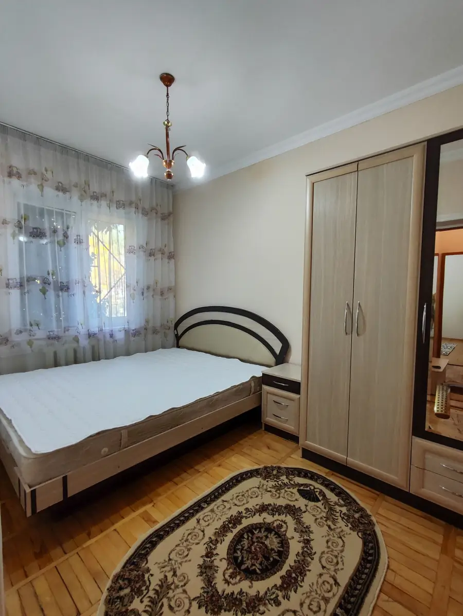 Сдается 3-комнатная квартира − 70 м²