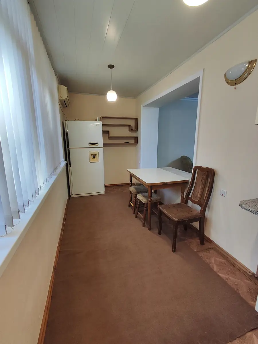 Сдается 3-комнатная квартира − 70 м²