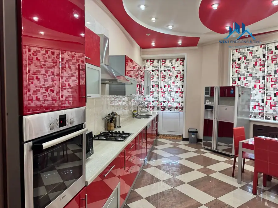 3 xonali kvartira − 190 m², 2/8 qavat