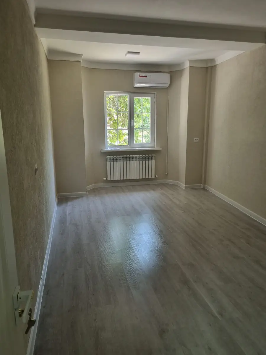 2 qavatli uy − 130 m², 1.7 sot. 