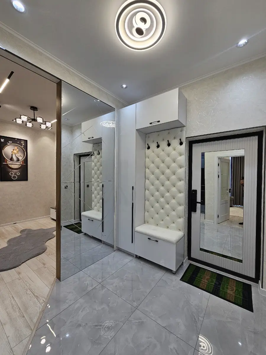 2-комнатная квартира − 52 м², 7/14 этаж