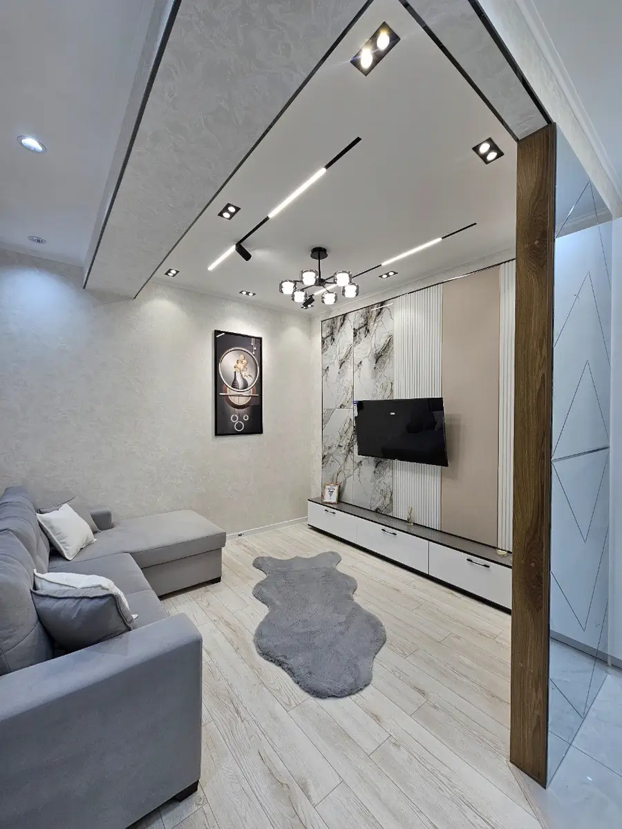 Продается 2-комнатная квартира − 52 м²