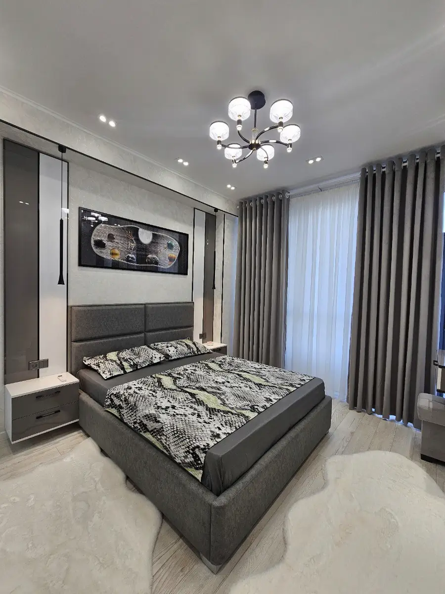 Продается 2-комнатная квартира − 52 м²