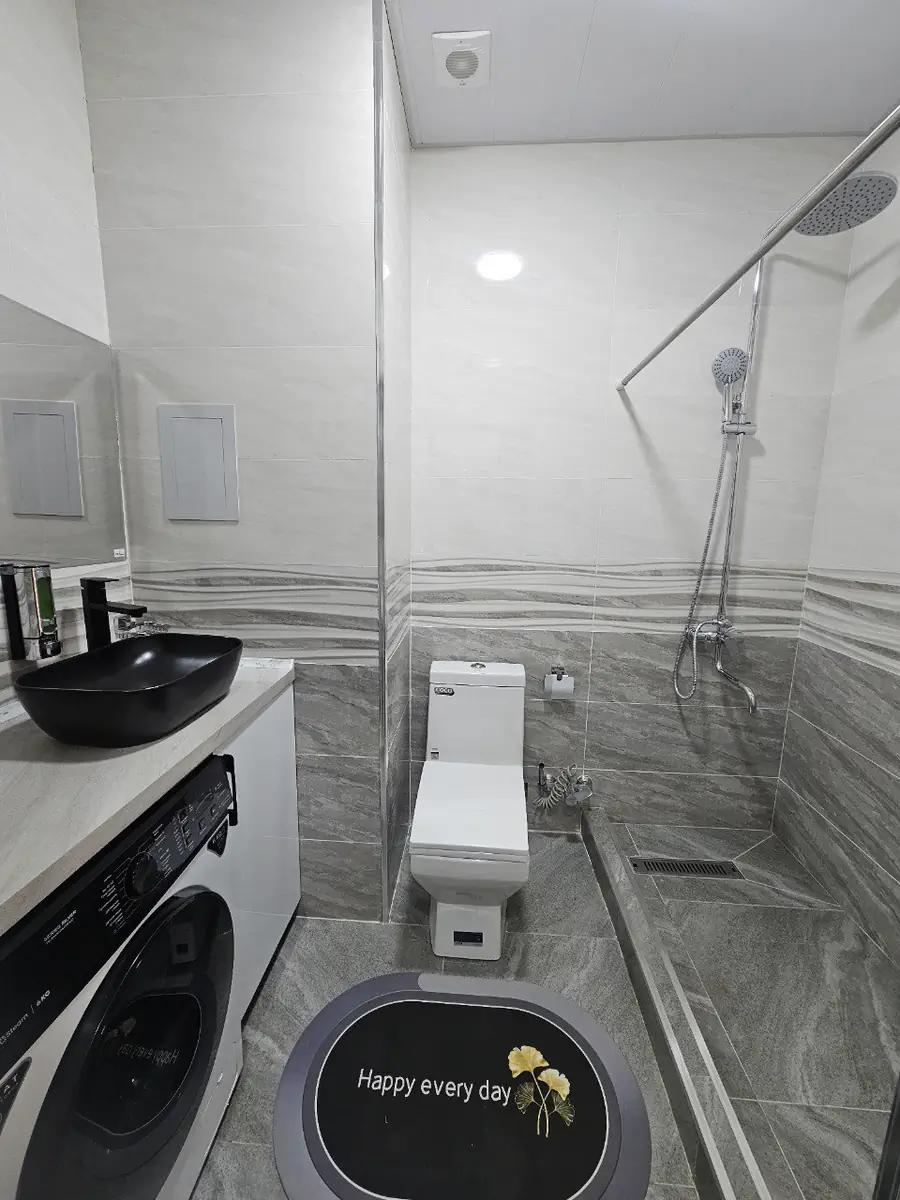 1 xonali kvartira sotiladi − 30 m²