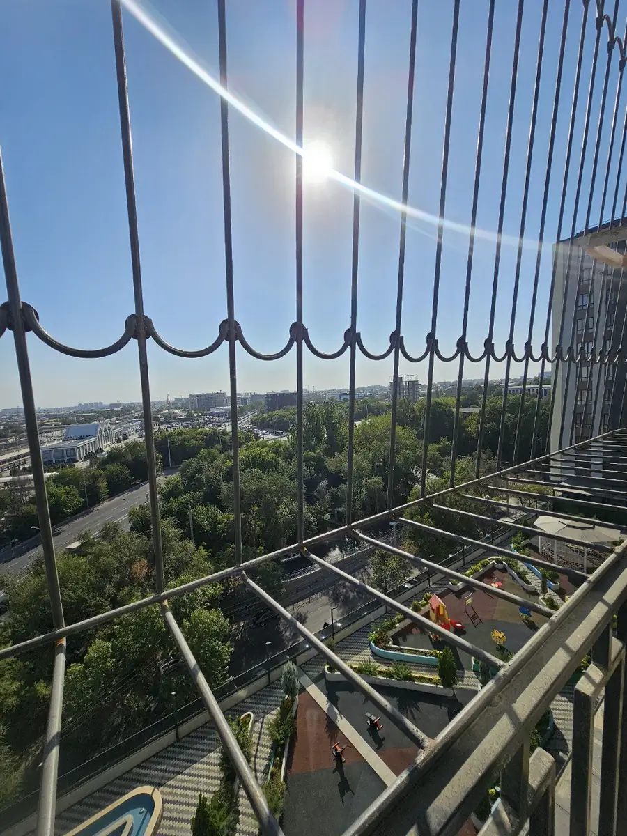 1 xonali kvartira sotiladi − 30 m²