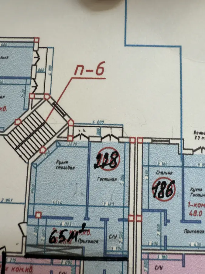 Продается 2-комнатная квартира − 65 м²