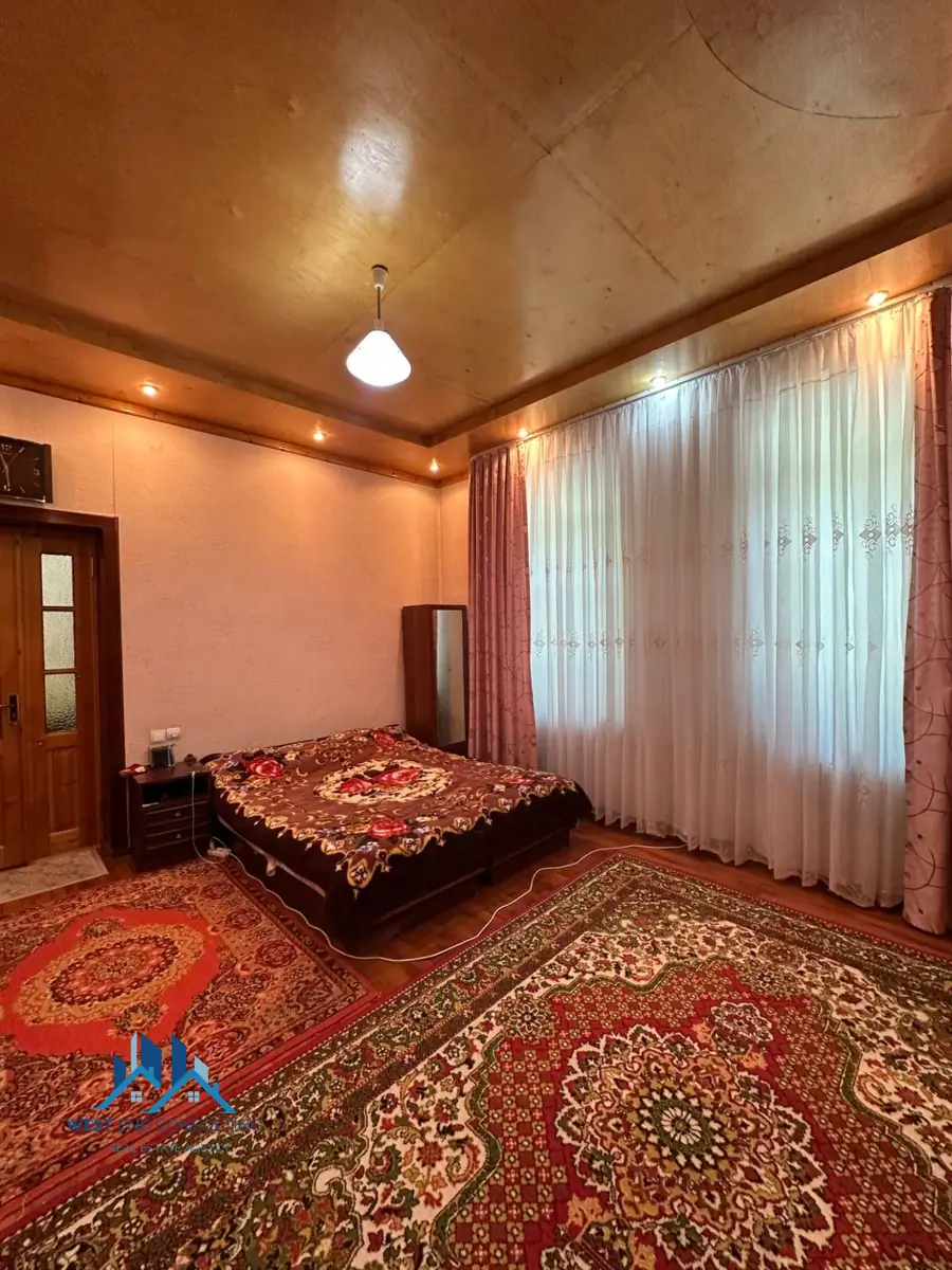 1 qavatli uy − 350 m², 3.2 sot. 