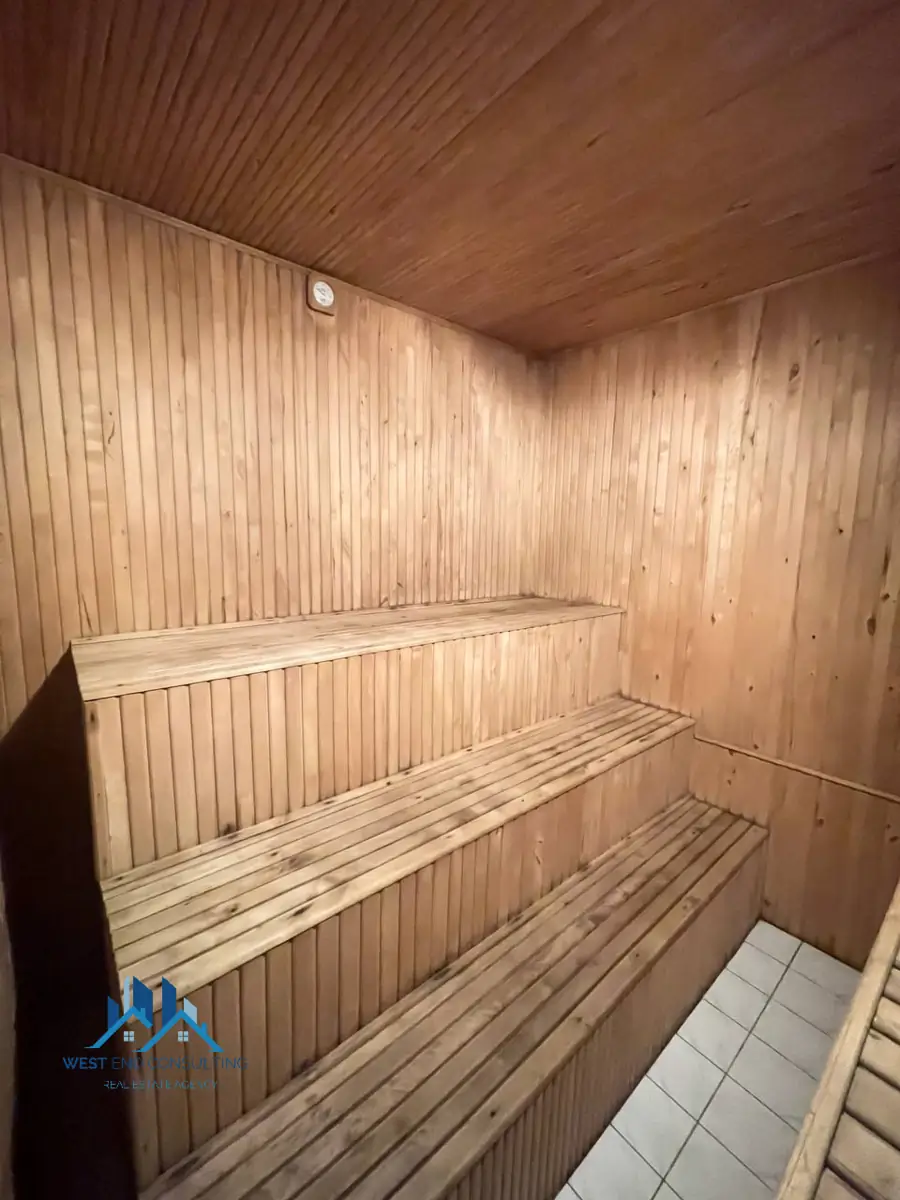 Ijaraga 1 qavatli uy − 999 m²