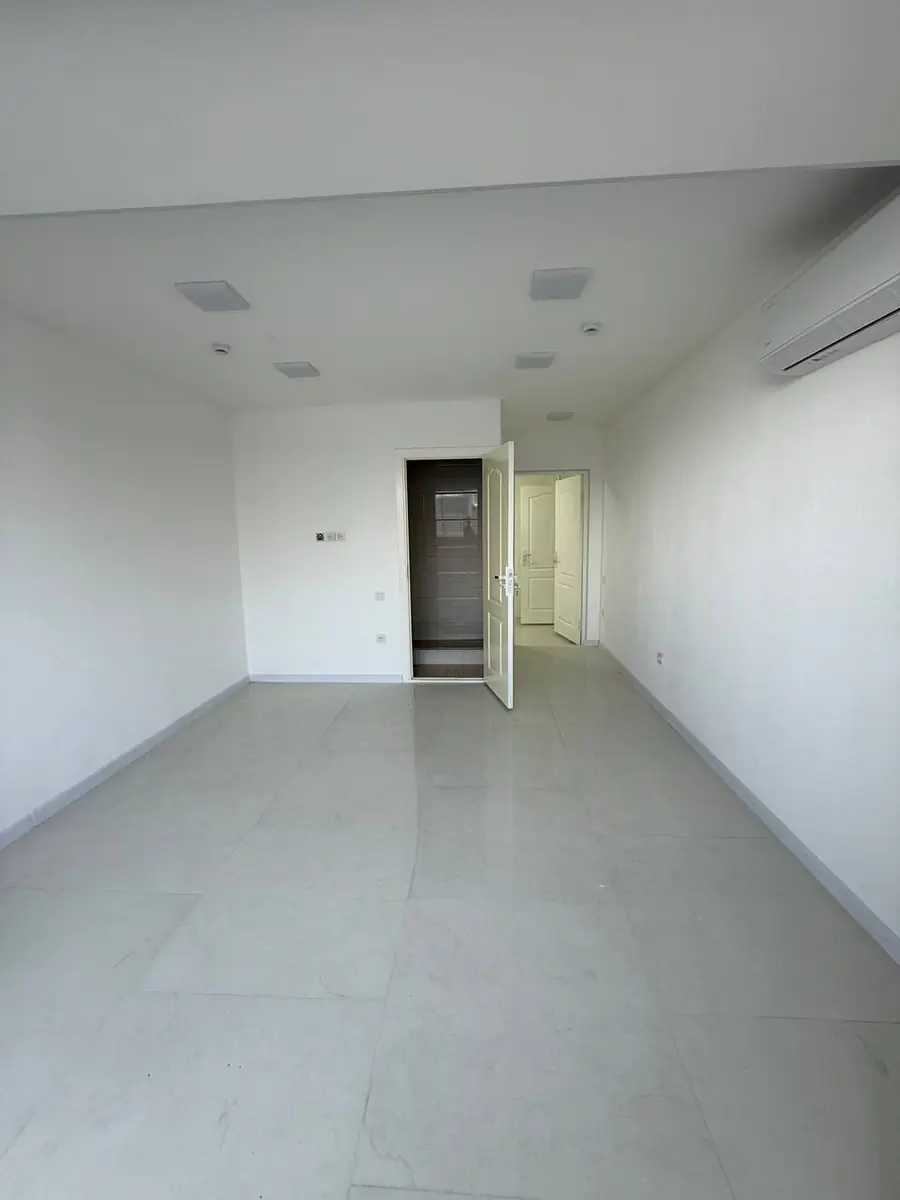 Ofis sotiladi − 109 m²