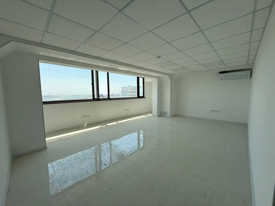 Ofis − 109 m², 18/18 qavat