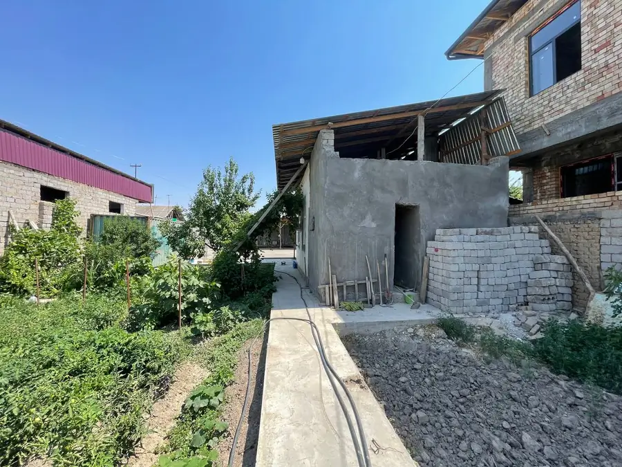 Участок − 9.3 сот.