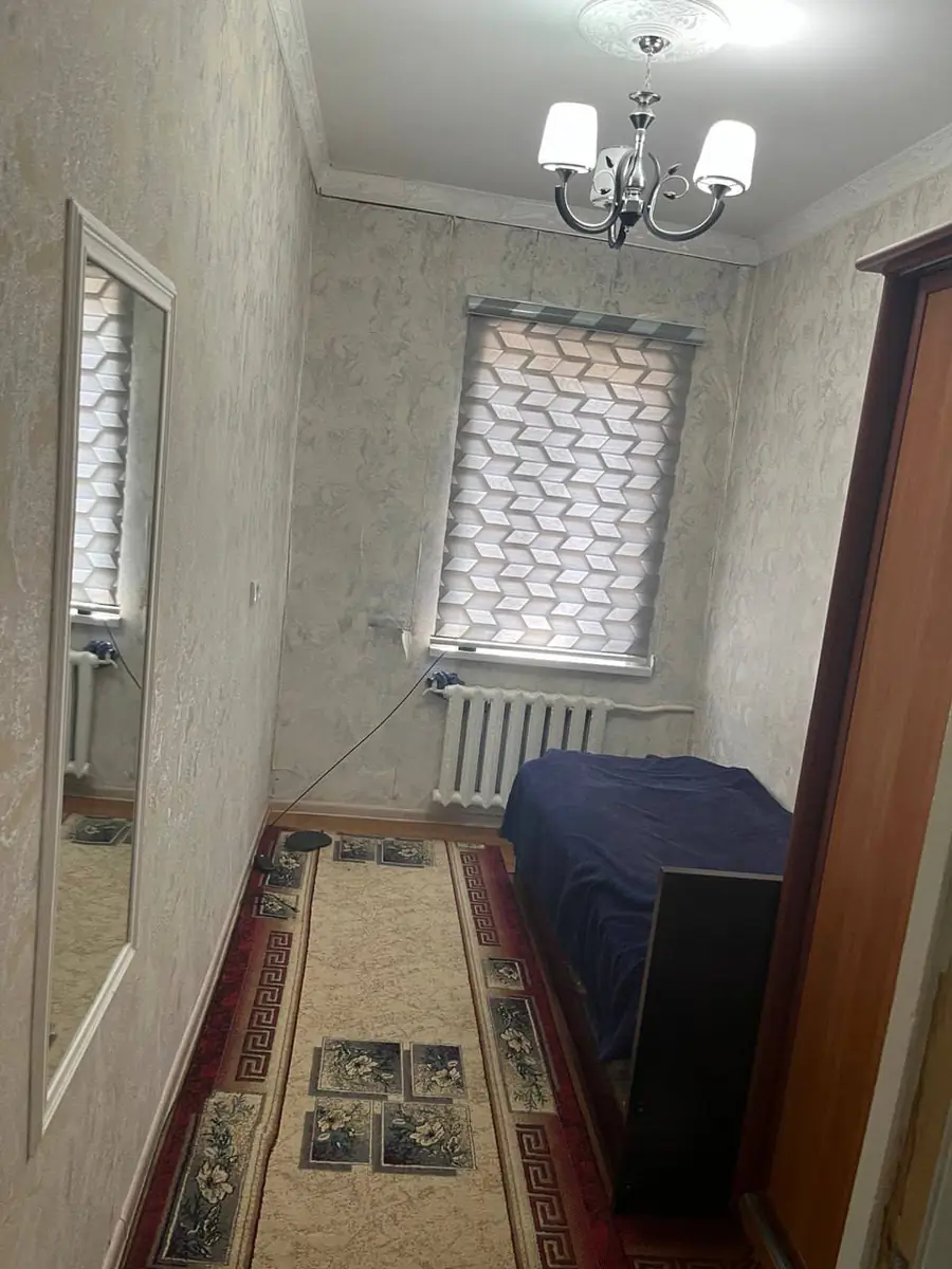 4 xonali kvartira sotiladi − 100 m²