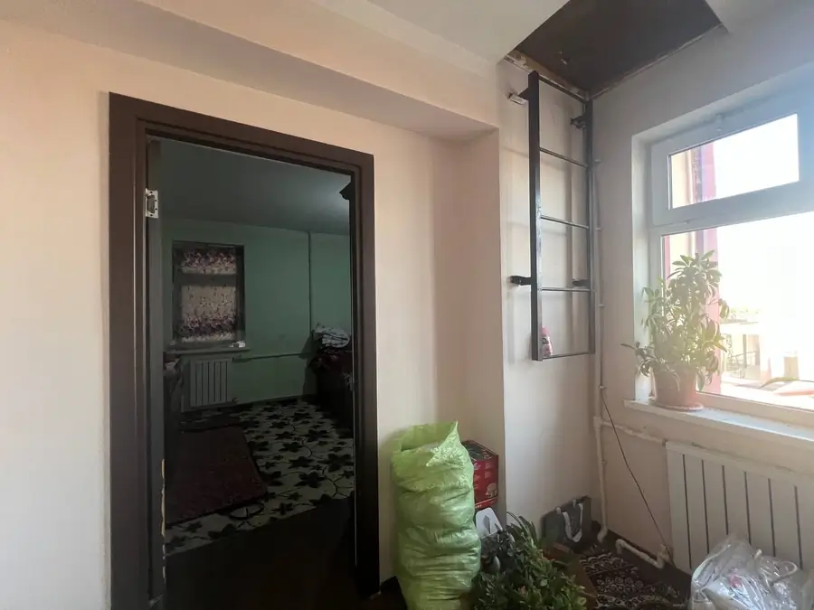 2-этажный дом − 220 м², 4 сот.