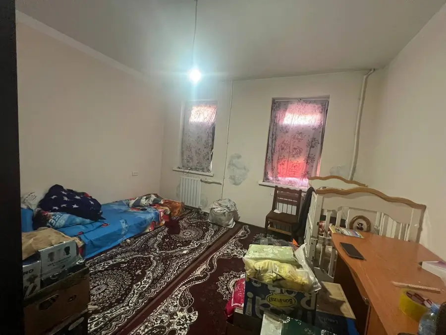 2-этажный дом − 220 м², 4 сот.