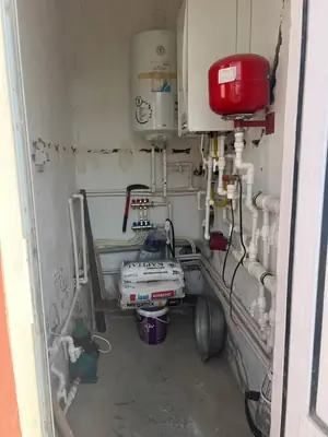 2-этажный дом − 220 м², 4 сот.