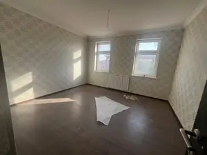 2-этажный дом − 220 м², 4 сот.