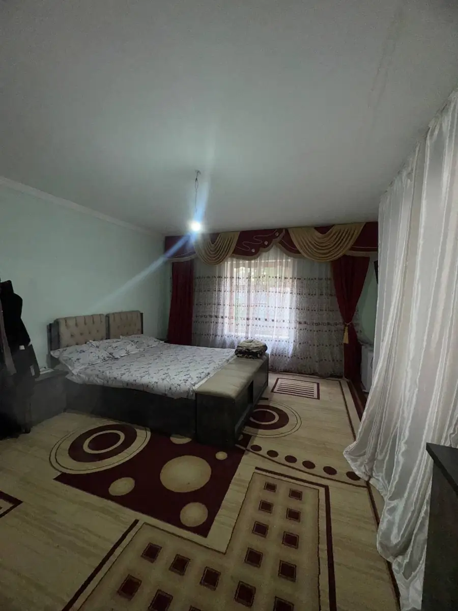 1 qavatli uy sotiladi − 1600 m²