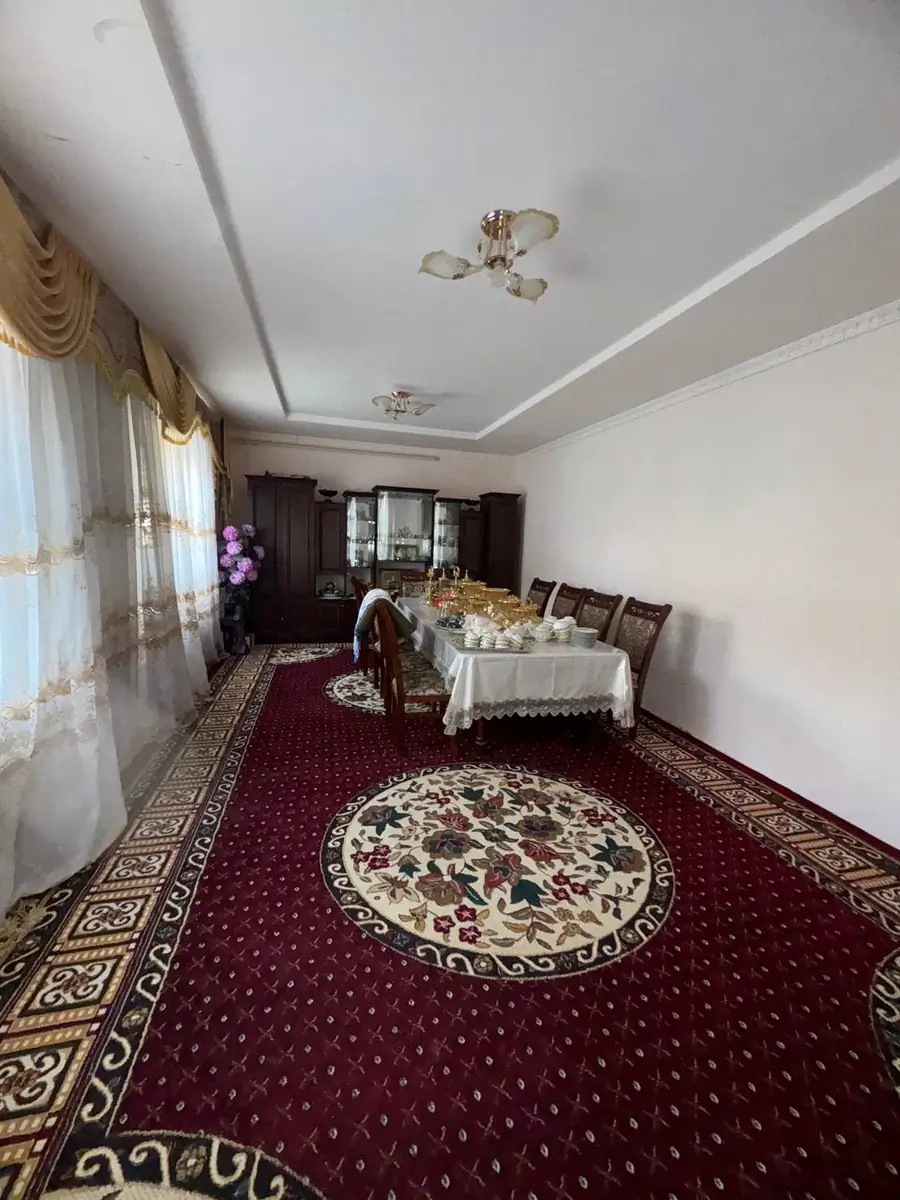 1 qavatli uy sotiladi − 1600 m²