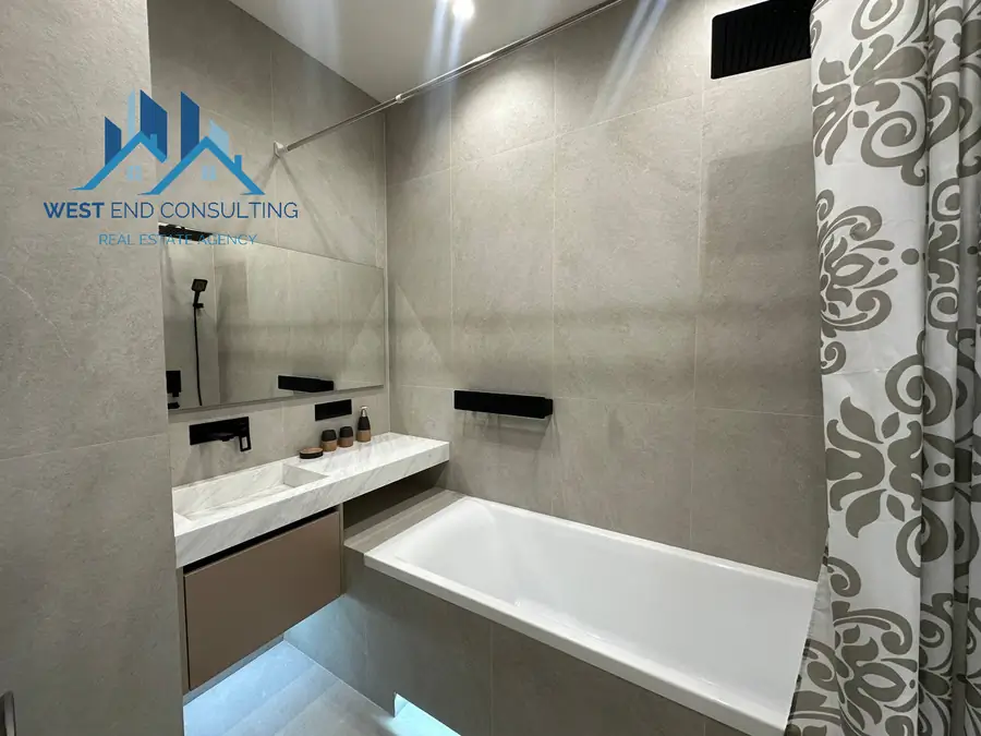 Сдается 2-комнатная квартира − 58 м²