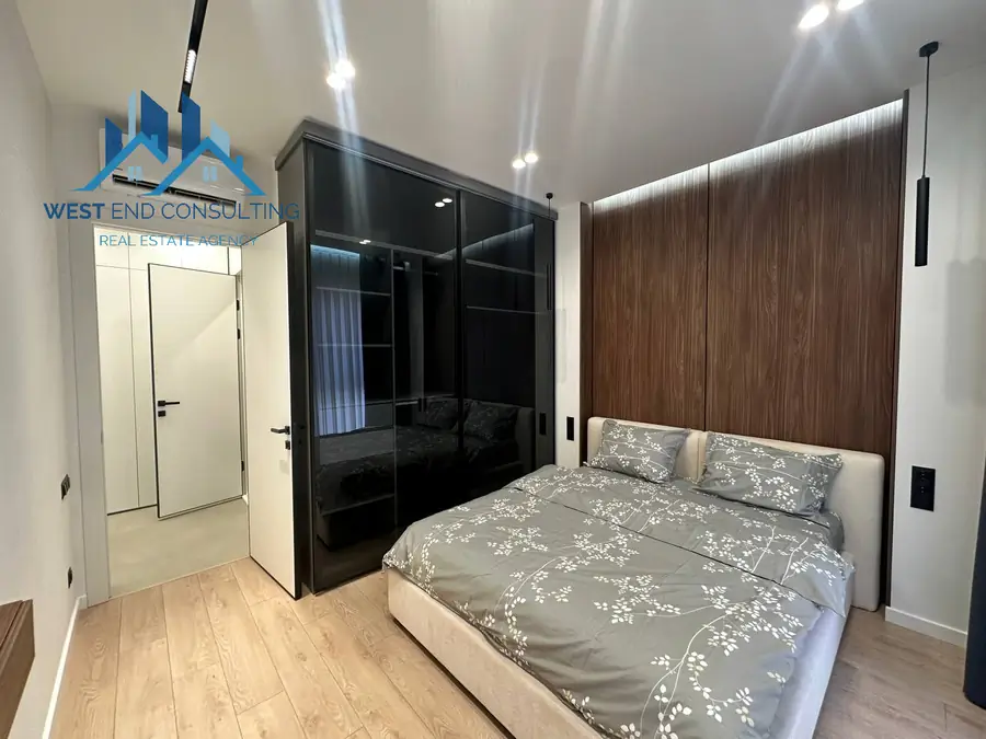 Сдается 2-комнатная квартира − 58 м²