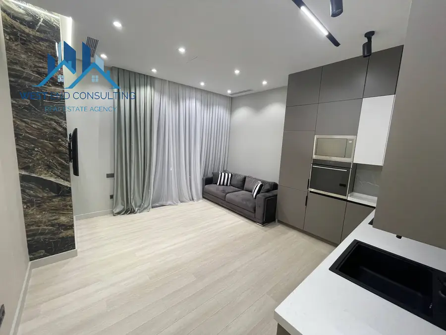 Сдается 2-комнатная квартира − 55 м²