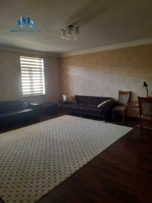 2 qavatli uy − 600 m², 5 sot. 