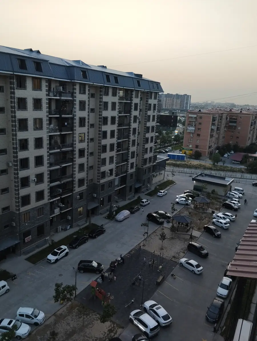 Продается 3-комнатная квартира − 72 м²