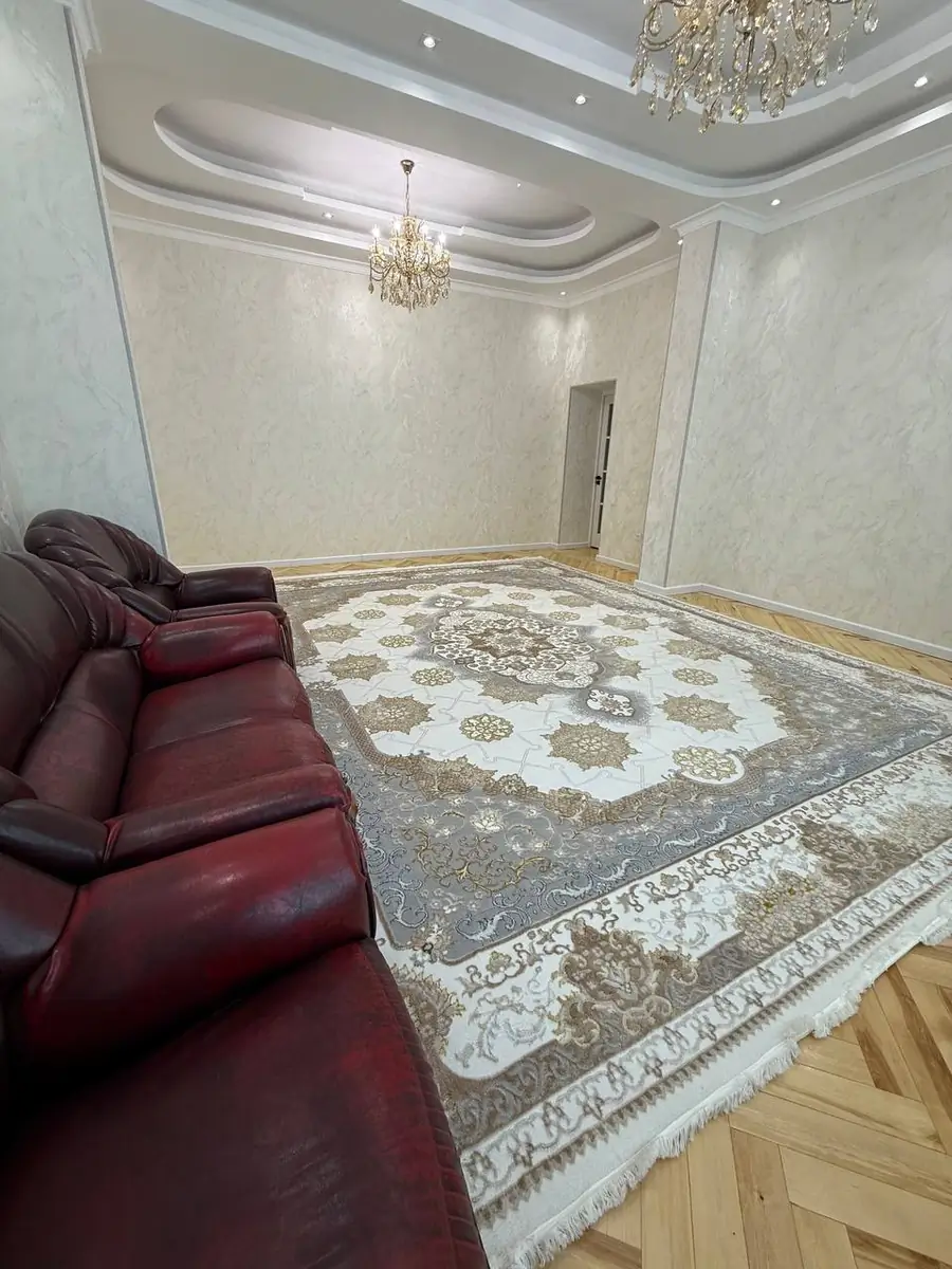 Ijaraga 3 xonali kvartira − 100 m²