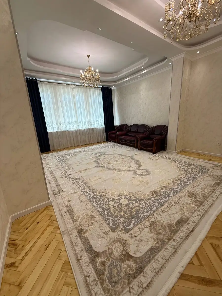 Ijaraga 3 xonali kvartira − 100 m²