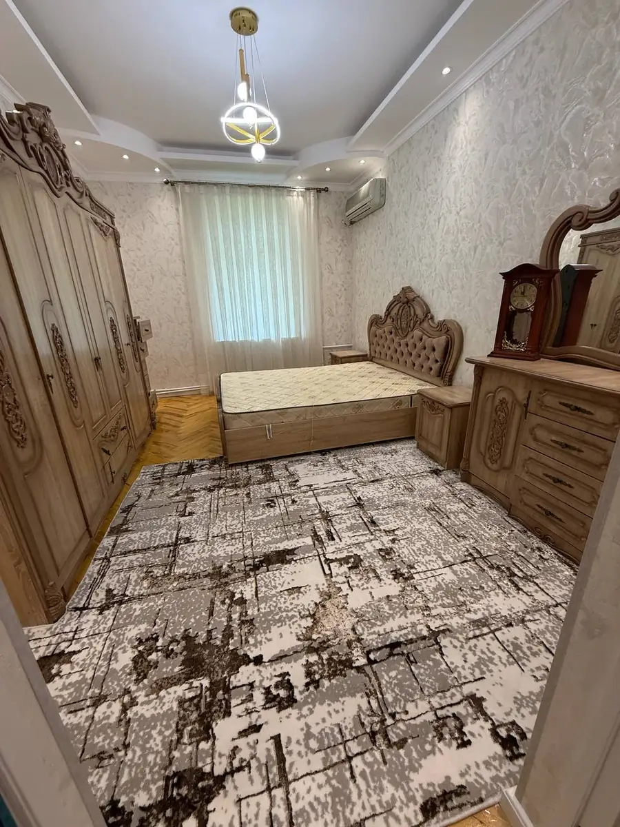 Ijaraga 3 xonali kvartira − 100 m²