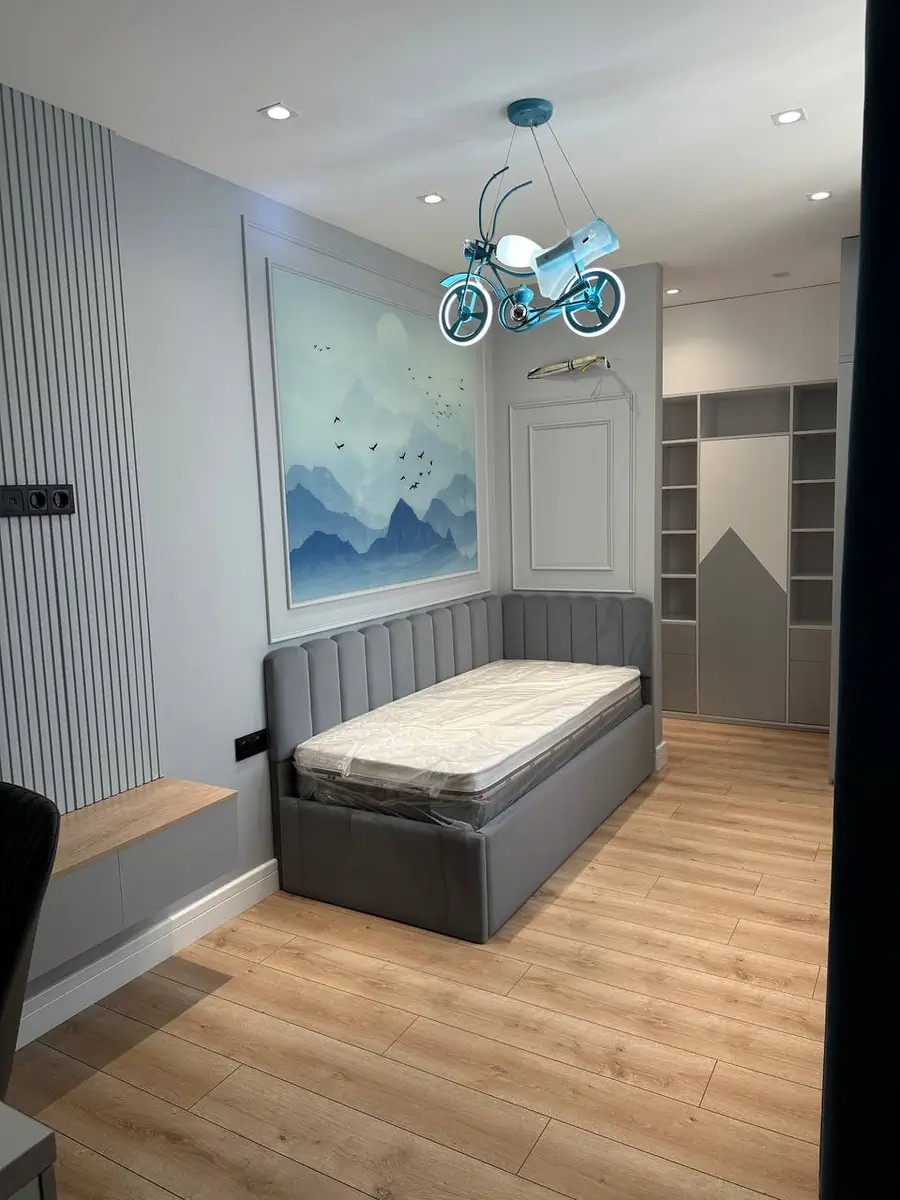 Сдается 4-комнатная квартира − 89 м²