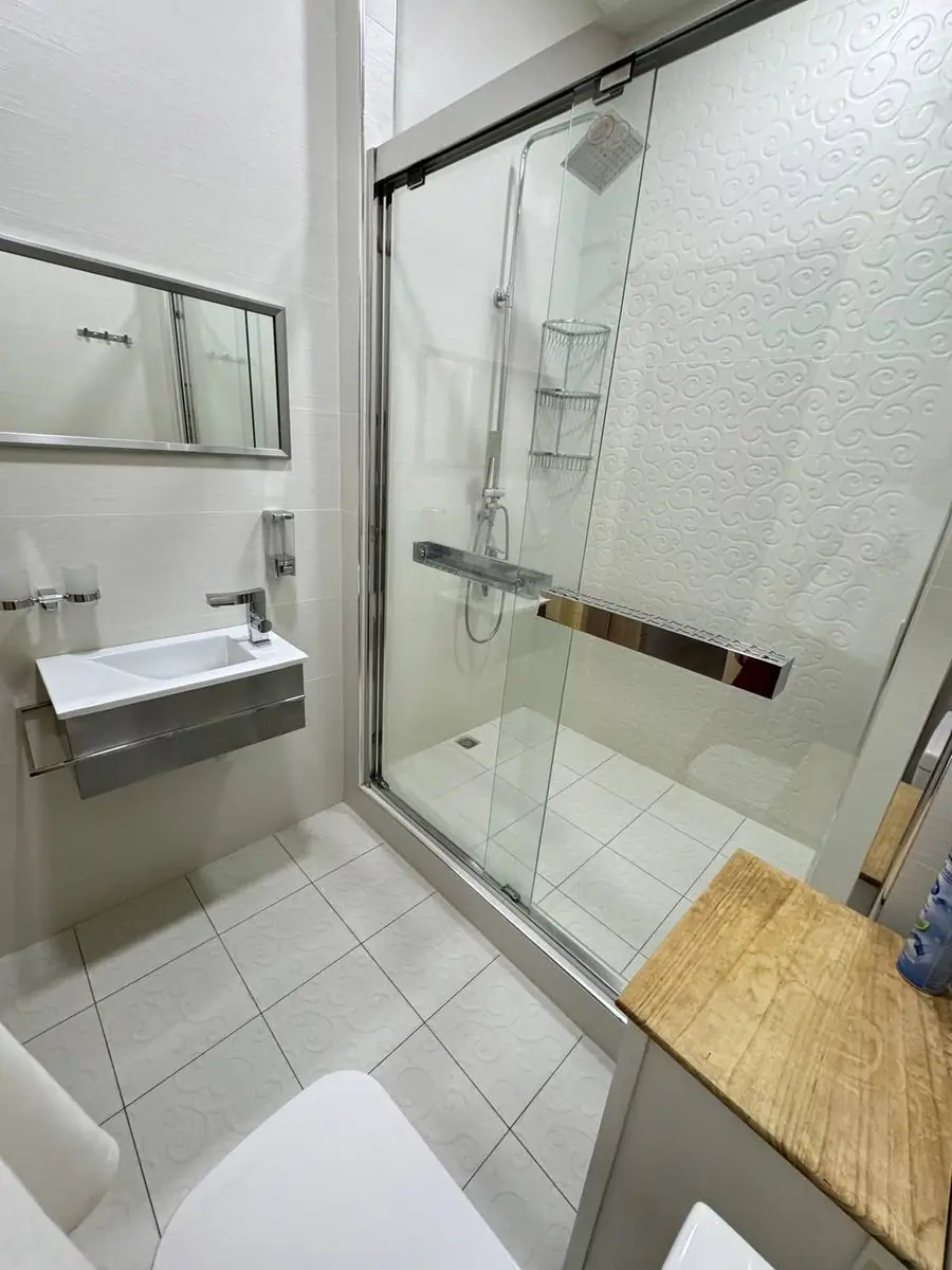 Ijaraga 3 xonali kvartira − 125 m²