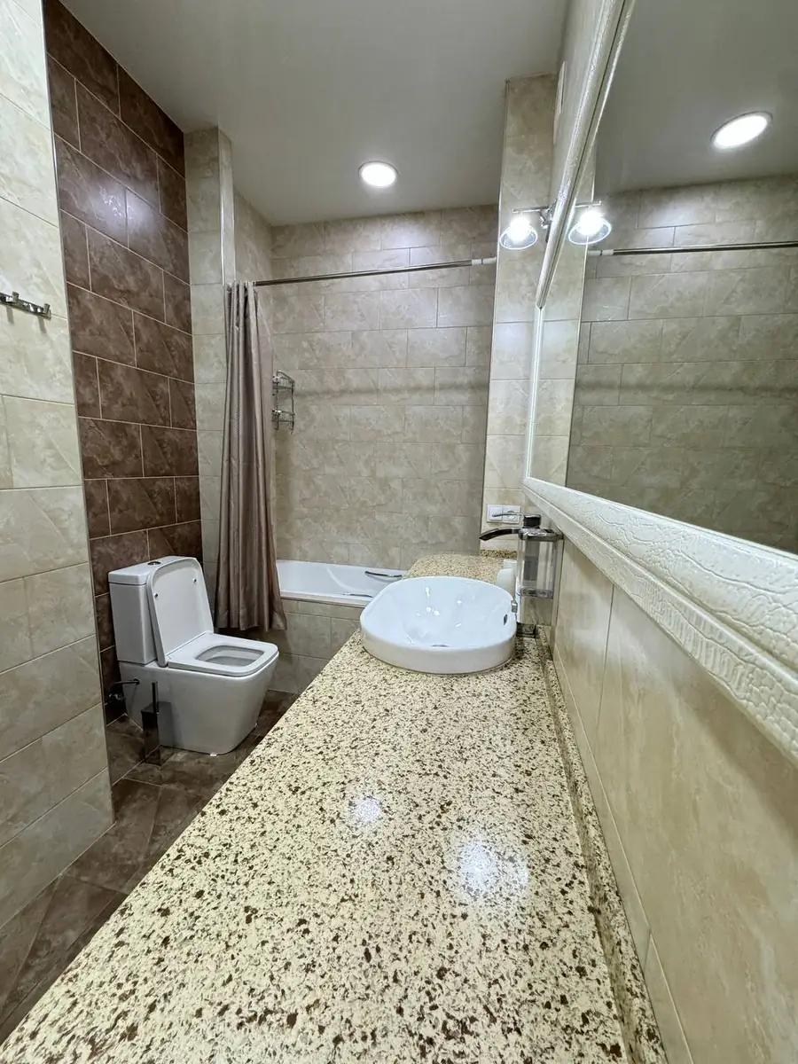 Ijaraga 3 xonali kvartira − 125 m²