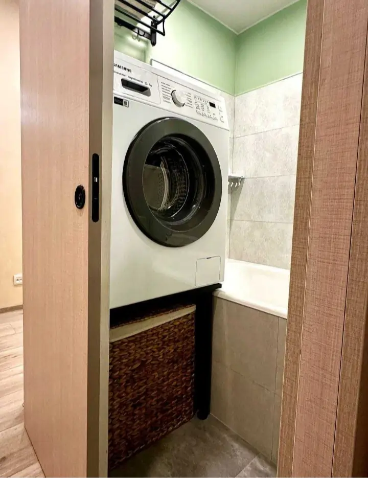 Сдается 2-комнатная квартира − 57 м²