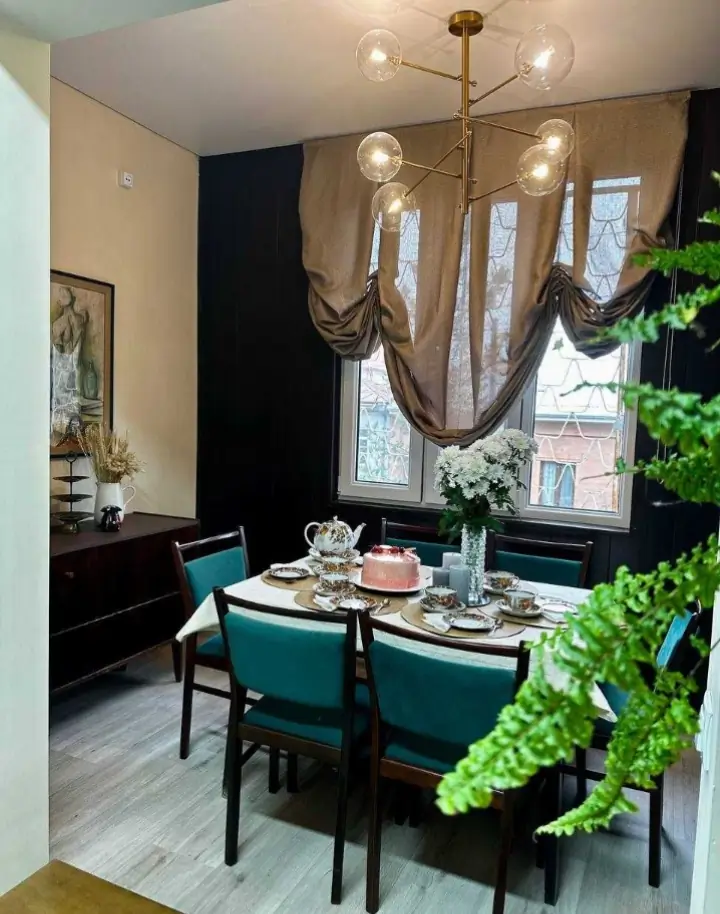 Сдается 2-комнатная квартира − 57 м²