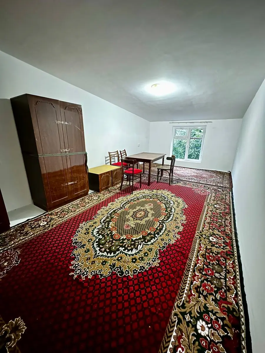 1 xonali kvartira − 80 m², 2/2 qavat